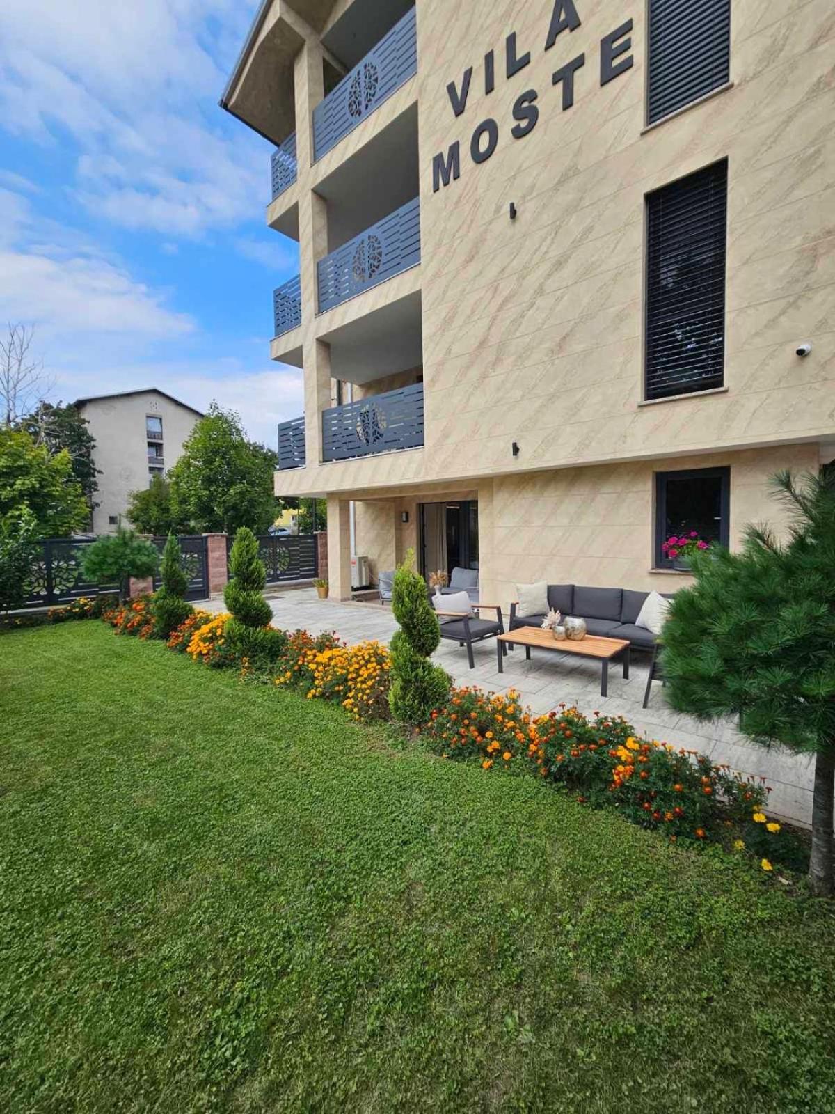 Villa Moste With Pool & Ev Station Ljubljana Exteriör bild