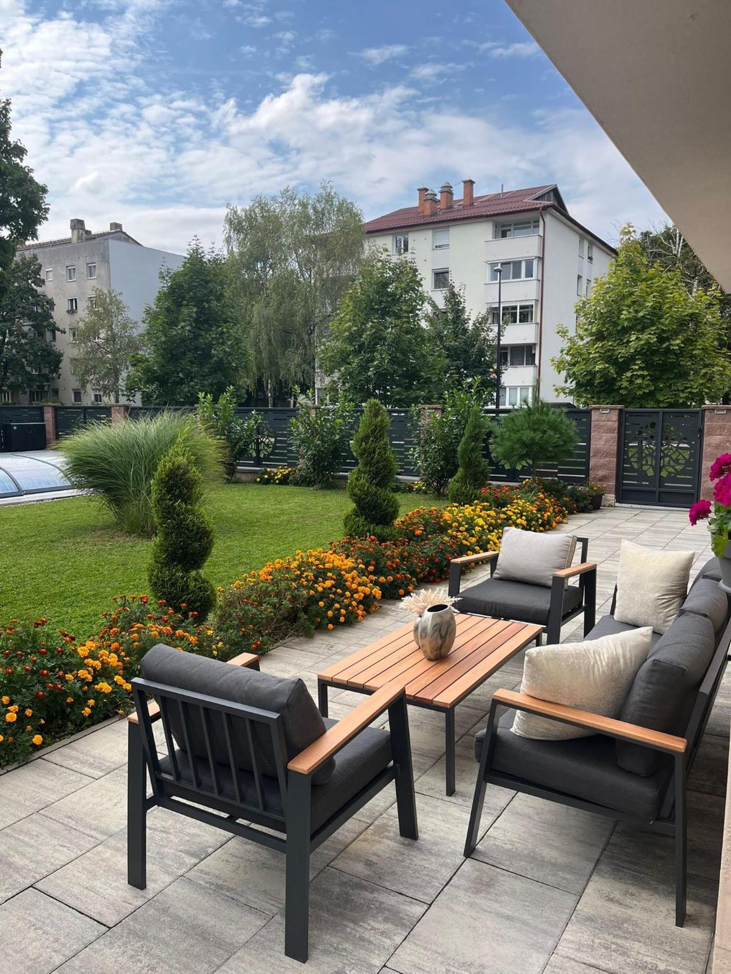 Villa Moste With Pool & Ev Station Ljubljana Exteriör bild