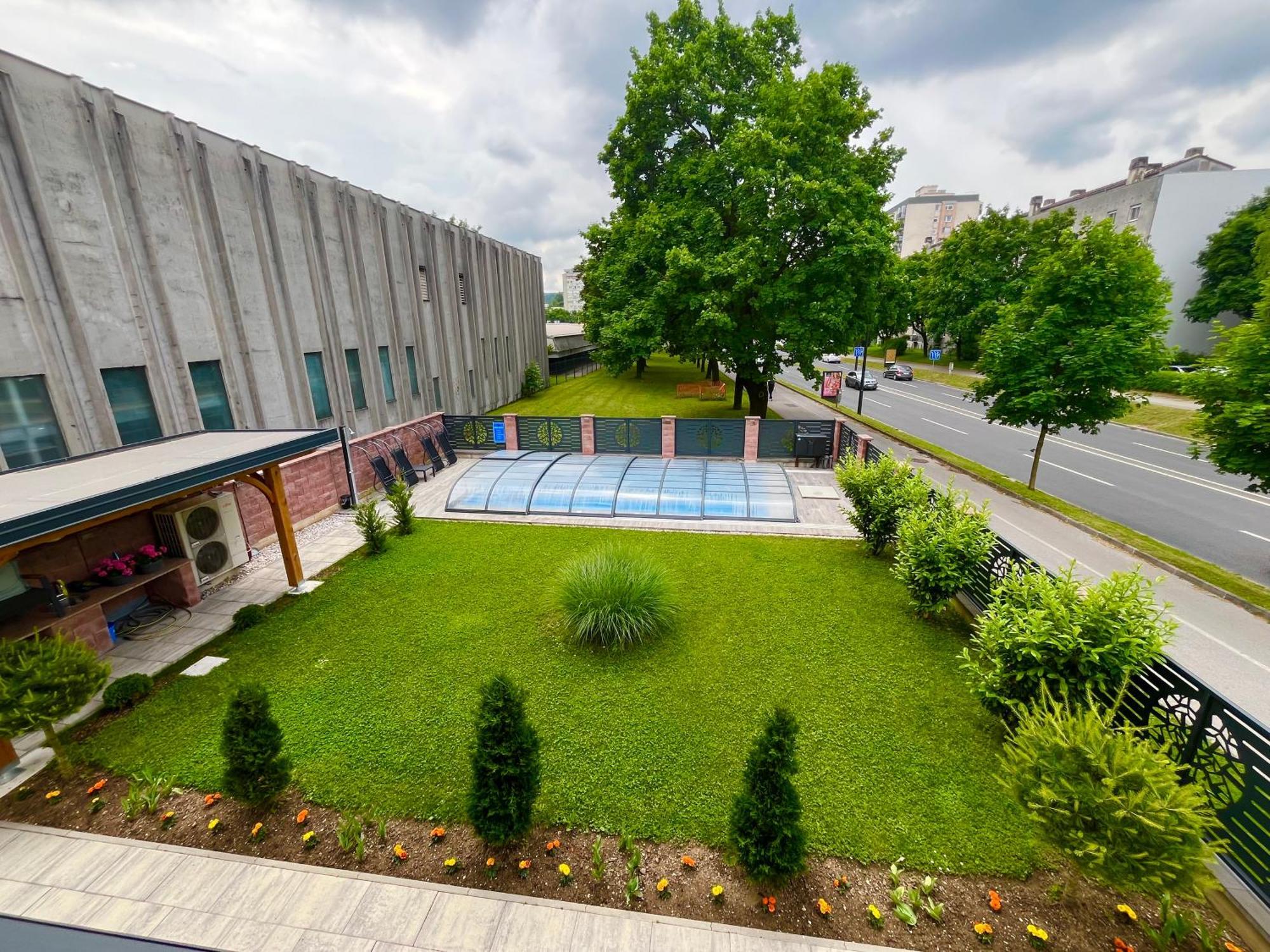 Villa Moste With Pool & Ev Station Ljubljana Exteriör bild